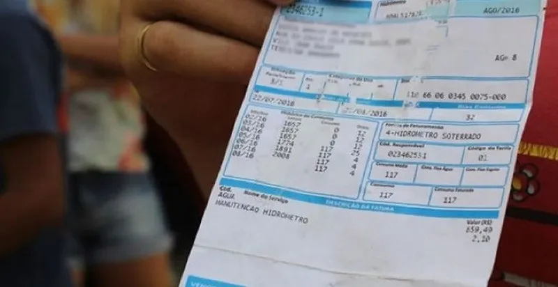 Flávia Moretti acumula dívida de R$528 com o DAE-VG DAE-VG corta o abastecimento para inadimplentes, mas prefeita foi preservada