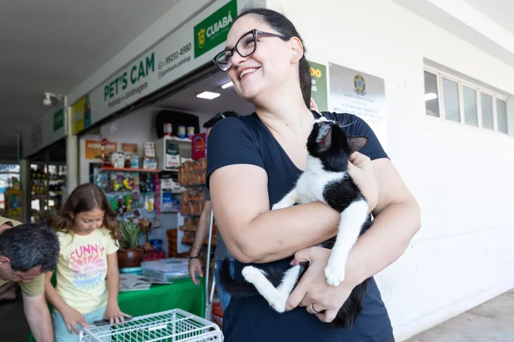Primeira-dama lidera frente de ações pela causa animal