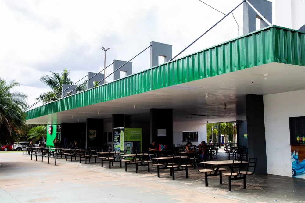 Prefeitura licita concessão de quiosques na Praça São João Paulo II