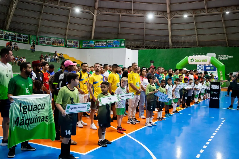 Taça Cidade de Futsal Sicredi começa com bom público e duas goleadas