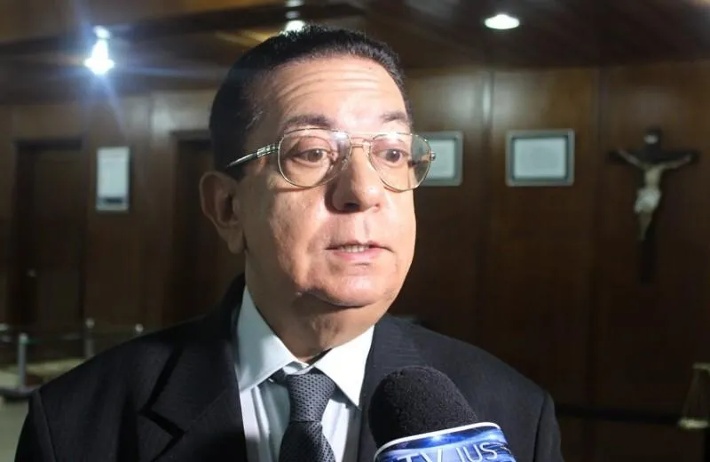 CNJ instaura processo disciplinar contra desembargador de MT e mantém afastamento Existem fortes indícios de que Sebastião Moraes Filho infringiu deveres fundamentais