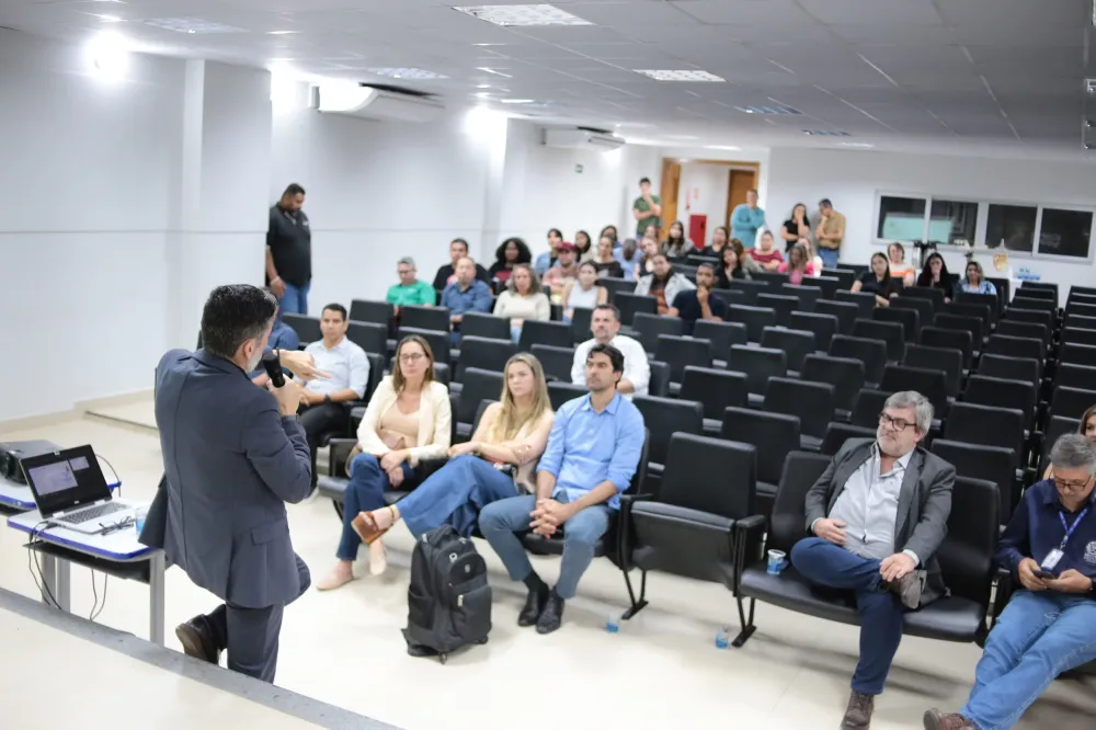 Em noite histórica para a Educação de Campo Verde, Unemat inicia curso de Administração no Município