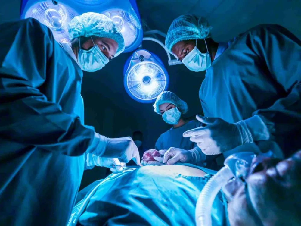 Especialista explica detalhes sobre cirurgia de redesignação sexual em pessoas trans No mês em que se comemora o Dia Internacional do Orgulho LGBTQIA+, especialista explica sobre a cirurgia, requisitos e pós-operatório