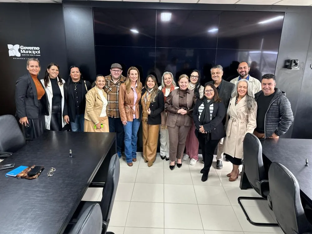 Prefeita de Camboriú, primeira-dama e secretárias de Cuiabá debatem políticas sobre autismo
