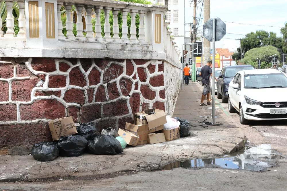 Prefeitura publica decreto e taxa do lixo deixa de ser cobrada em Cuiabá