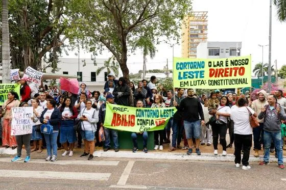 STF suspende desocupação do Contorno Leste em Cuiabá Decisão do ministro Flávio Dino interrompe ação que ameaça mais de cinco mil moradores da área; governo de Mato Grosso terá que prestar informações
