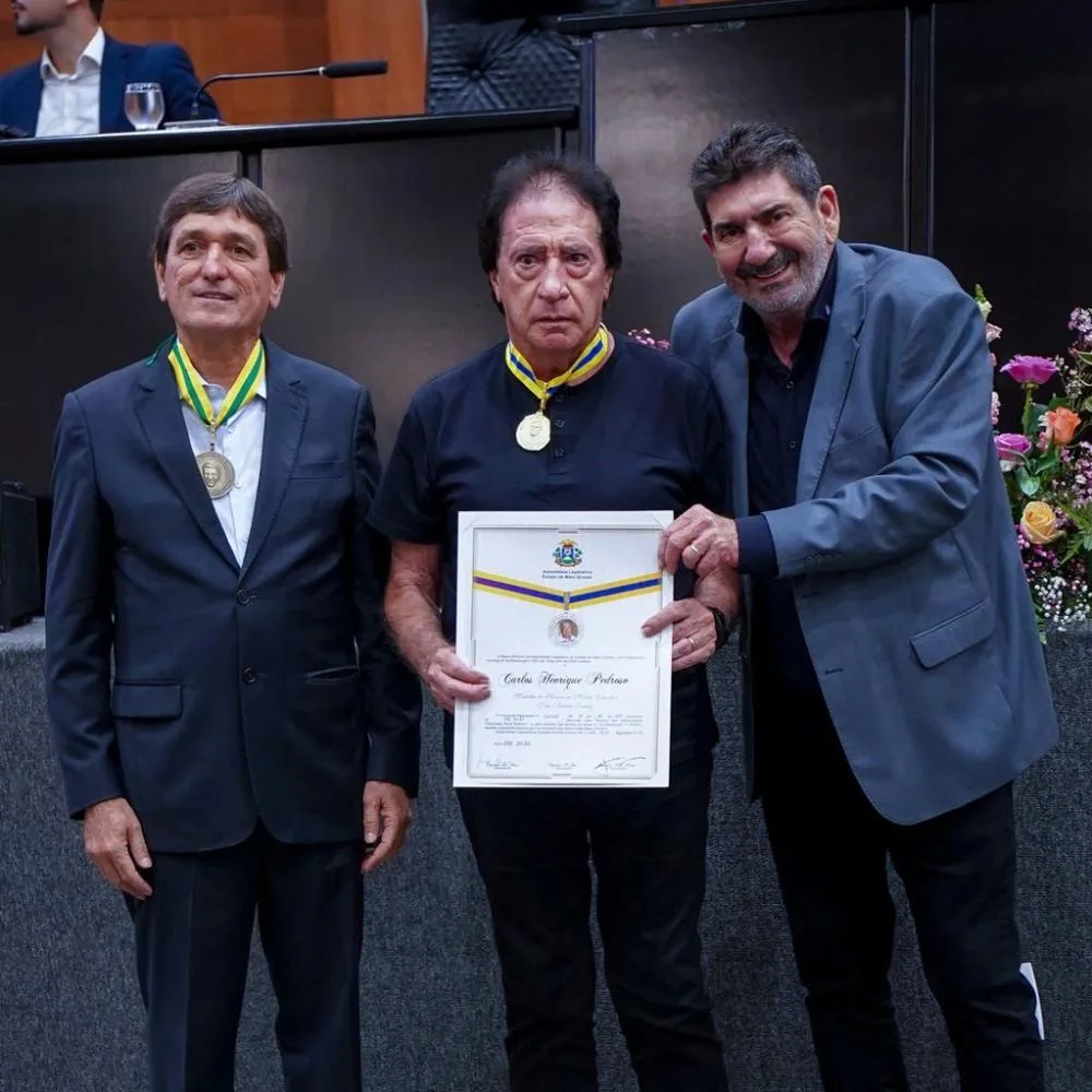 Dr. João homenageia Mosca, lenda do futebol, com Título de Cidadão Mato-grossense