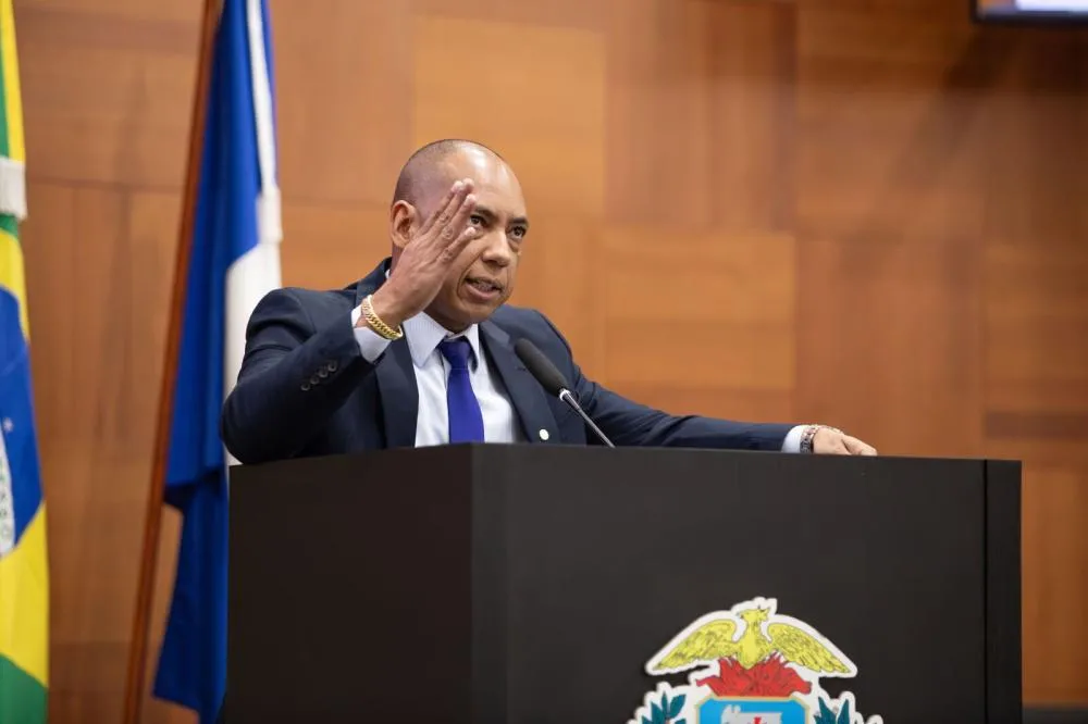 Comissão de Direito do Consumidor aprova projeto de Juca do Guaraná que garante diária de 24 horas na hospedagem