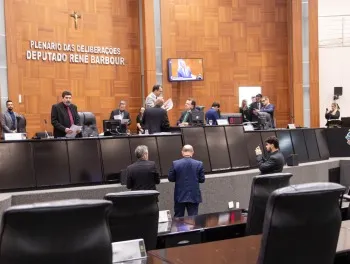 Assembleia aprova LOA de 2026; oposição critica peça subestimada