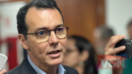 Lúdio rebate Pivetta e aponta viés eleitoral: “agradar eleitorado de extrema-direita” Lúdio sustentou que o modelo atual garante controle sobre os recursos públicos