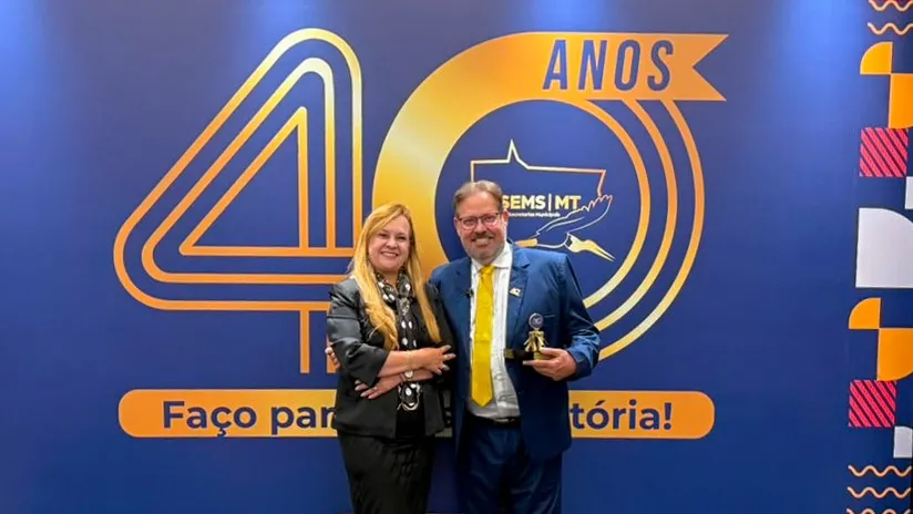  Secretária de Saúde de Várzea Grande participa da abertura de congresso estadual e destaca fortalecimento do SUS