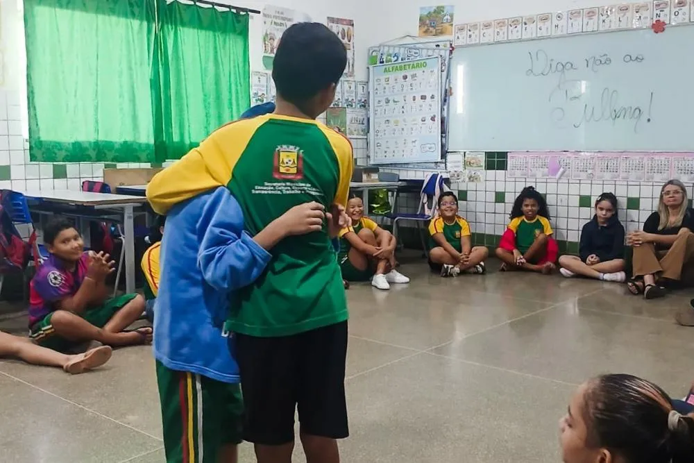  'Dinâmica do urso' ajuda alunos a desenvolver empatia e combater o bullying