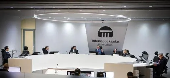 TCE aprova porte de arma para conselheiros ,Nova resolução autoriza emissão de carteira funcional com porte de arma em todo o país