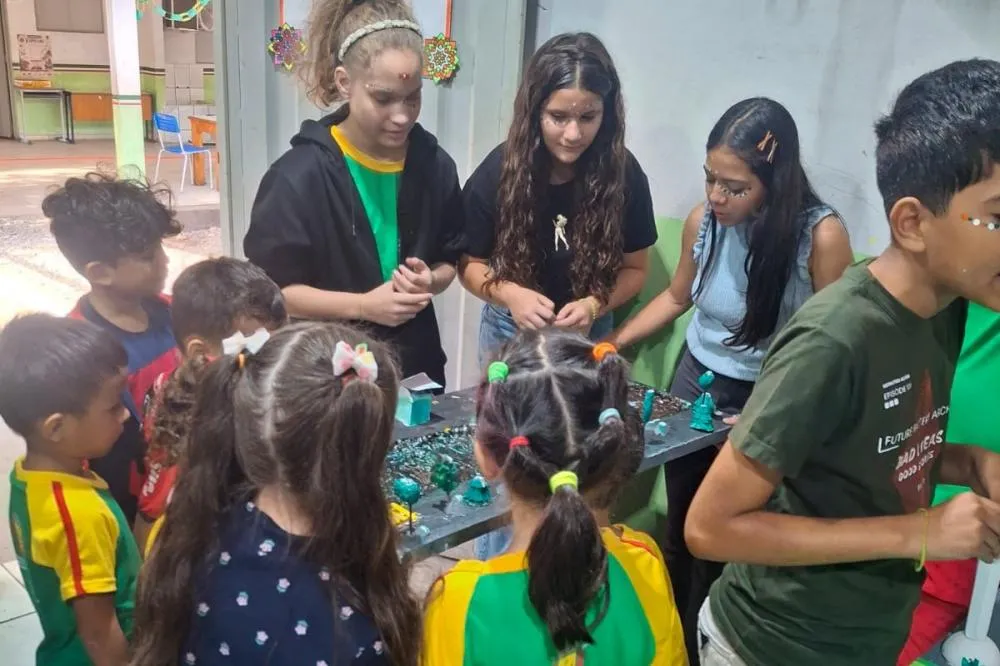 Mostra cultural sobre a Semana do Migrante amplia conhecimento e valoriza a diversidade entre estudantes