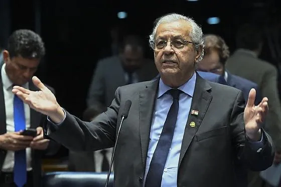Jayme Campos avisa: União Brasil não aceitará “candidato emprestado”