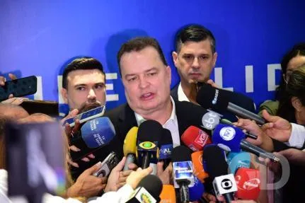Empréstimo de R$ 1,5 bi deve ficar para o próximo governador, avalia Max