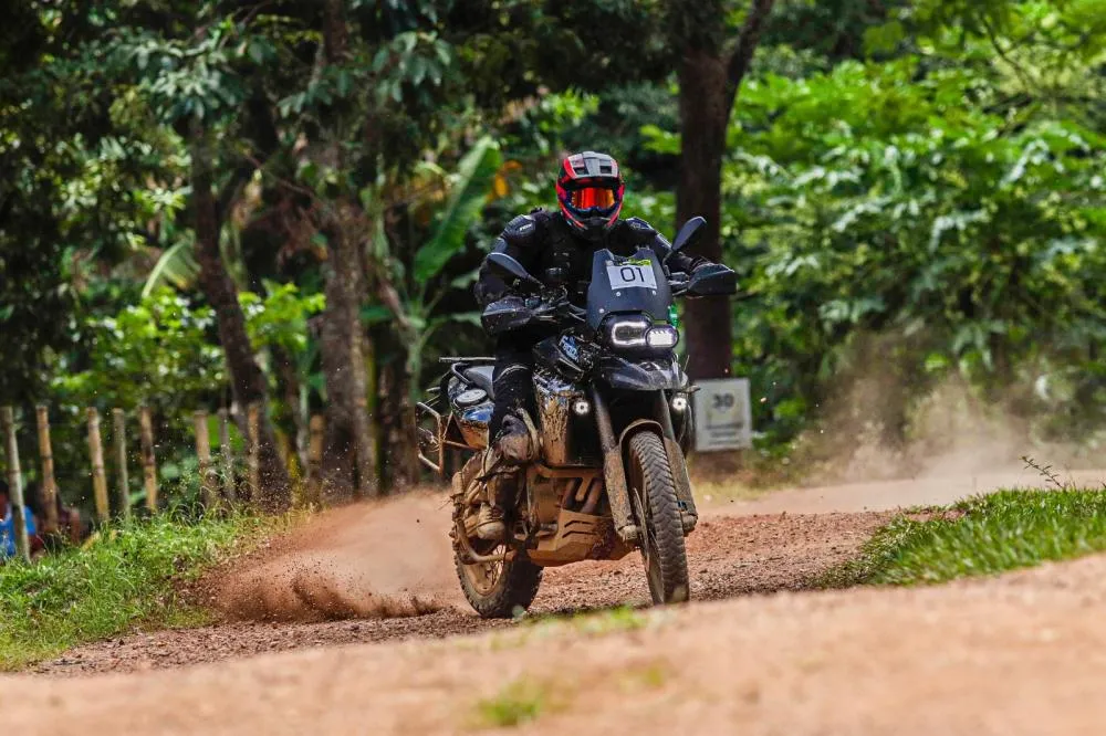BITES Sportbay 2026 acelera em Cuiabá e transforma motos de aventura em máquinas de competição