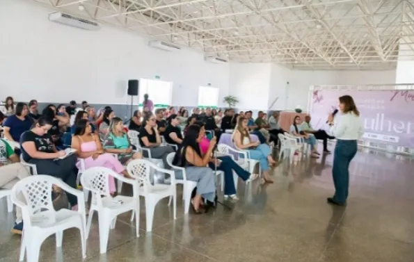 Como parte da Campanha Agosto Lilás, Assistência Social realiza capacitação para integrantes da Rede de Proteção e Atendimento à Mulher