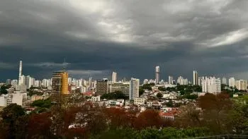 Frente fria e calor intenso mudam o tempo em MT nesta semana; energisa alerta para raios e ventos de até 90 km/h