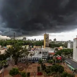 Tempestade e possibilidade de queda de granizo estão previstos para MT nesta quinta; veja lista de municípios