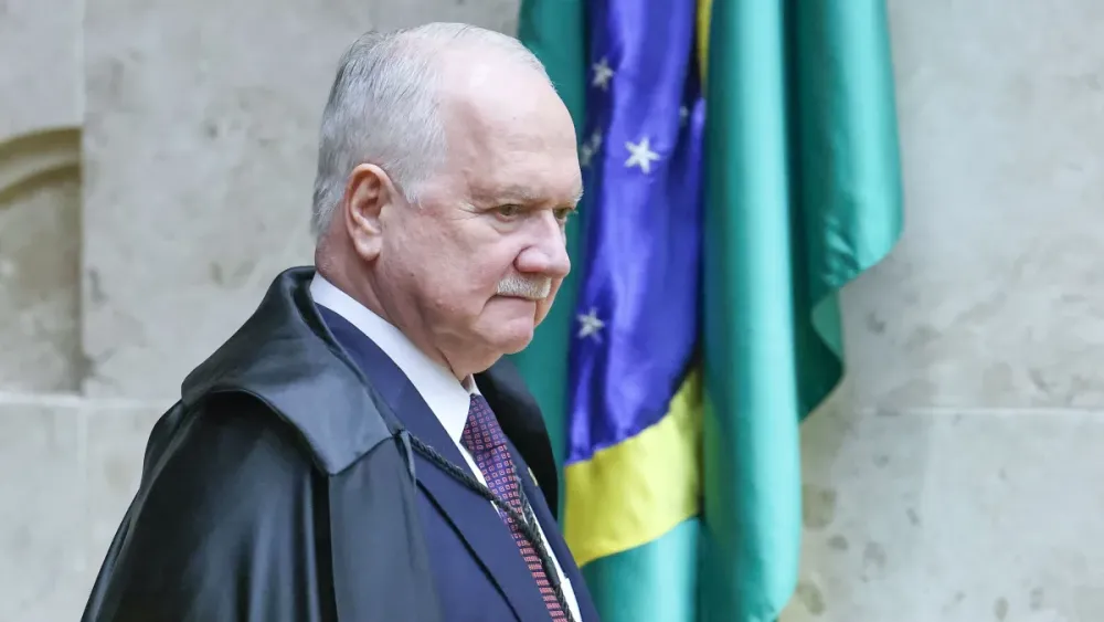 Fachin planeja detalhar rito de Mendonça em sessão plenária