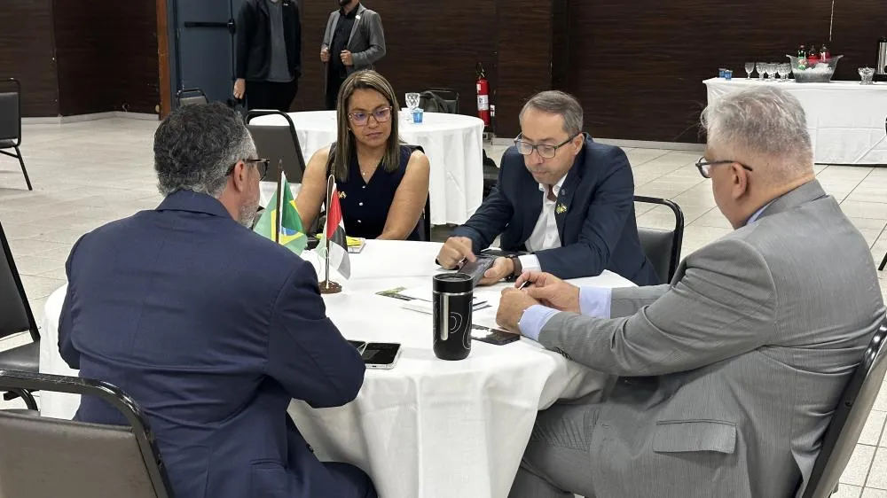 Campo Verde participa de evento promovido pela embaixada dos Emirados Árabes Unidos