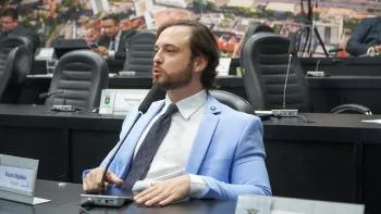 Daniel Monteiro deixa Câmara para assumir vaga na Seduc de Pivetta