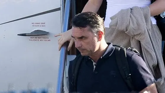 Itália é acionada para investigar cidadania de Flávio Bolsonaro