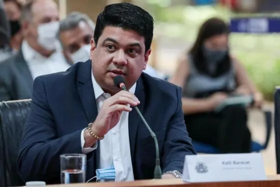 O prefeito de Várzea Grande, Kalil Baracat em respeito a decisão do Poder Judiciário de Mato Grosso, escolheu como interventor na Diretoria Comercial do Departamento de Água e Esgoto (DAE/VG)