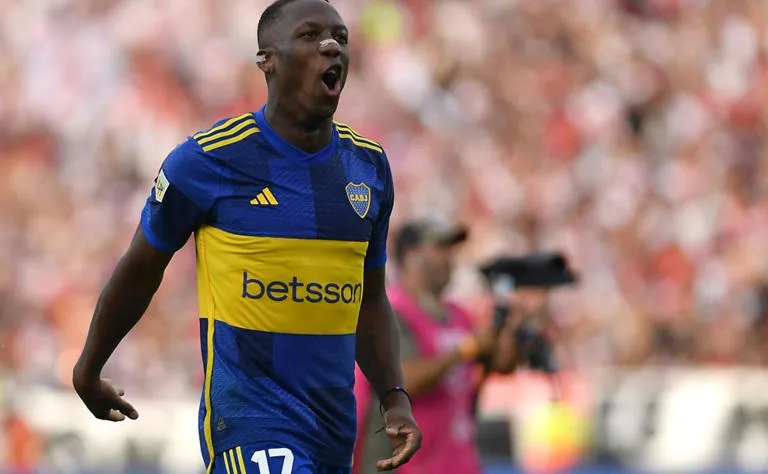 Flamengo quer dar chapéu no Fluminense e anunciar badalado jogador do Boca Juniors
