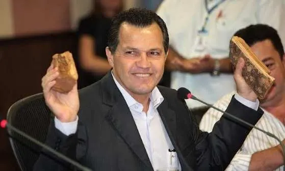 Justiça concede perdão judicial a Silval Barbosa, Nadaf e outros delatores Foram perdoados: Silval Barbosa, seu irmão Antônio da Cunha Barbosa, o ex-secretário estadual Pedro Nadaf e o empresário Milton Luís Bellicanta.