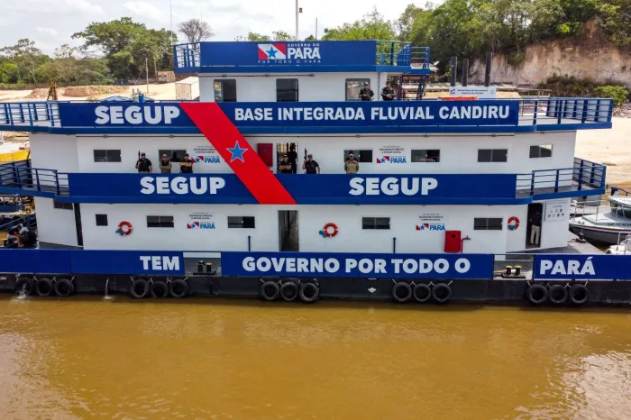 Setembro é marcado por entregas estaduais em segurança, educação, saúde e infraestruturaA entrega da nova base fluvial da segurança pública em Óbidos, além de escolas em Ananindeua e Castanhal e hospitais em Aveiro e São Domingos