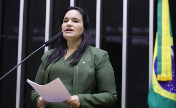 Proposta facilita contratação de aprendiz com deficiência por órgãos da administração públicaPara virar lei, a proposta precisa ser aprovada por deputados e senadores
