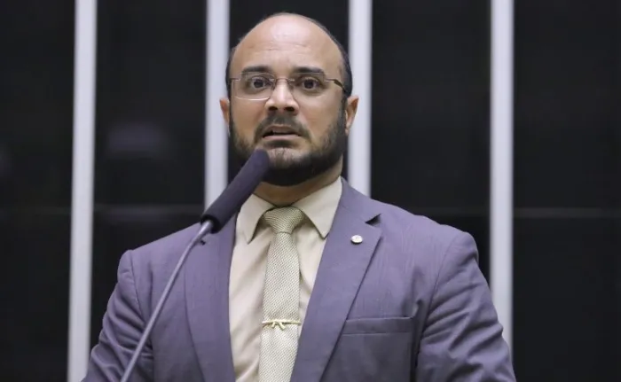 Comissão aprova proposta para reforçar controle sobre saidões de presosProjeto será analisado pela CCJ da Câmara antes de ir para o Senado