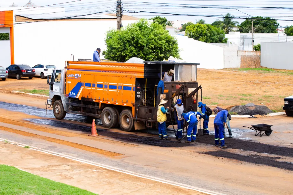Mais de 130 mil metros quadrados de ruas e avenidas já foram recuperados com micropavimento