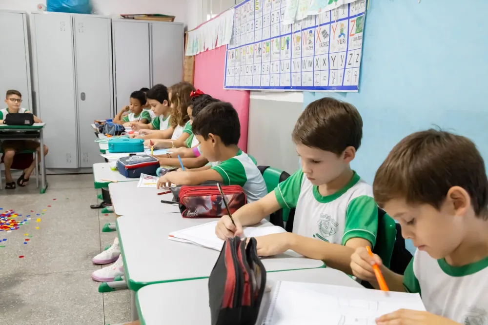 Educação oferece vagas para estágio como auxiliar de sala