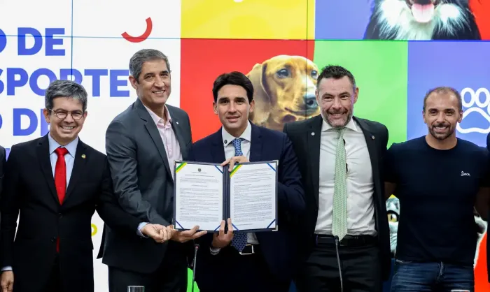Governo anuncia novas regras para transporte aéreo de petsTutores poderão rastrear animais do embarque ao desembarque