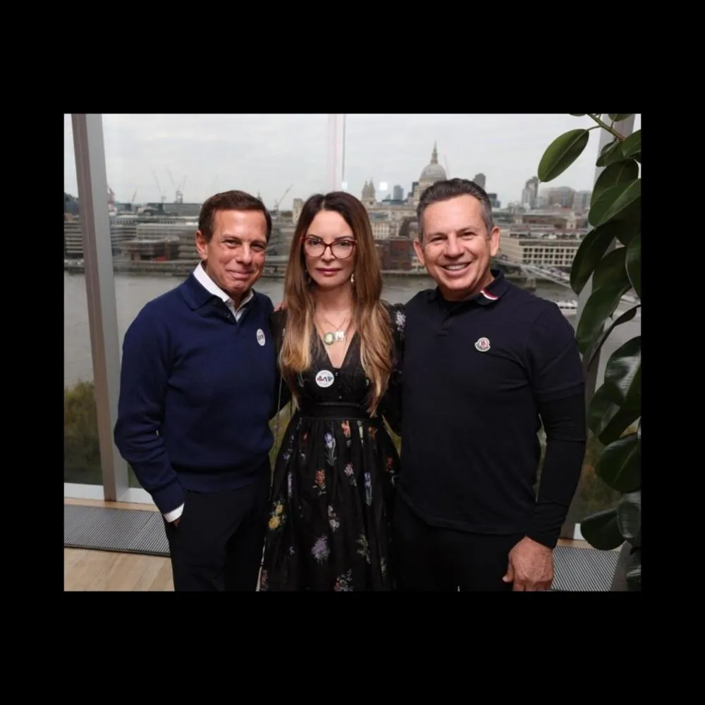 Nesta quinta-feira (31/10), a primeira-dama Virginia Mendes, o governador Mauro Mendes e o secretário da Secel, David Moura, cumpriram agendas de reuniões em Londres!