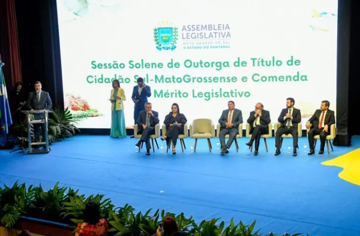 Trabalhos que contribuiram para o desenvolvimento de MS são reconhecidos em homenagem“Vocês ajudaram a construir o Mato Grosso do Sul”. A frase do governador Eduardo Riedel destaca bem a dimensão do envolvimento social dos homenagea