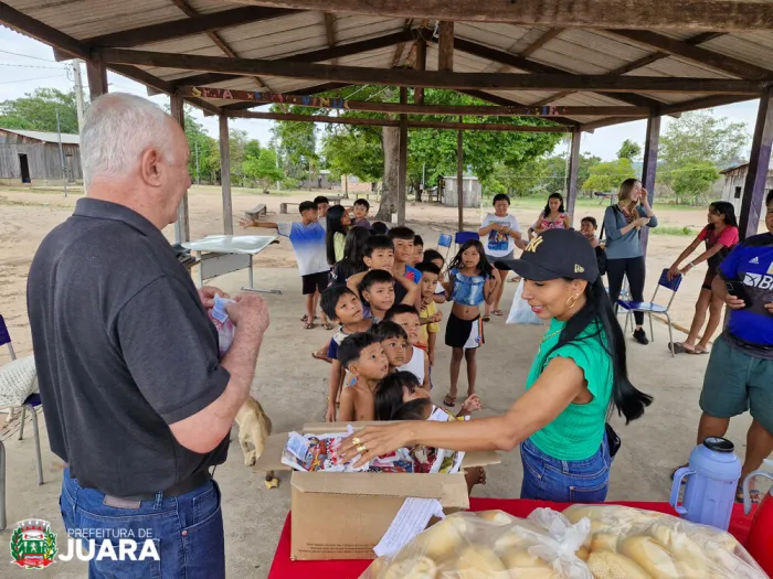 Após Queimadas, Aldeia Ytu Cachoeira Recebe Visita de Apoio do Prefeito e Ministério PúblicoNesta quarta-feira, o prefeito de Juara, Carlos Sirena, visitou a Aldeia Ytu Cachoeira, acompanhado pela secretária de Assistência Social