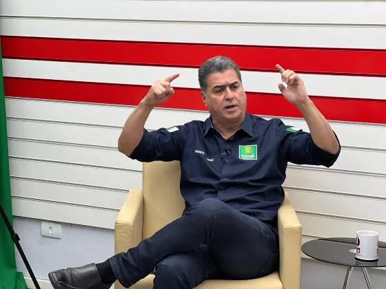 Emanuel classifica como “maldade” e “fake news” boatos sobre prisão após o fim do mandato Emanuel desabafou, classificando as acusações como “maldade” e fruto de uma “indústria de fake news”