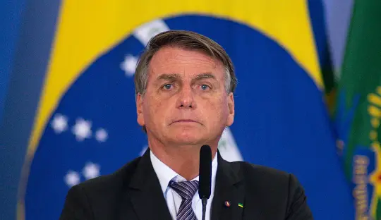 Bolsonaro diz que pode pedir refúgio em embaixada para evitar prisão por plano de golpe