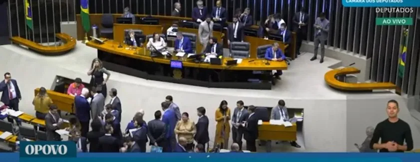 Câmara aprova alterações na regra para benefícios sociais